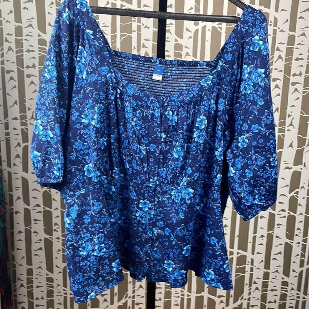 Navy blue dark floral button up puff sleeve smocked back cropped cottagecore top